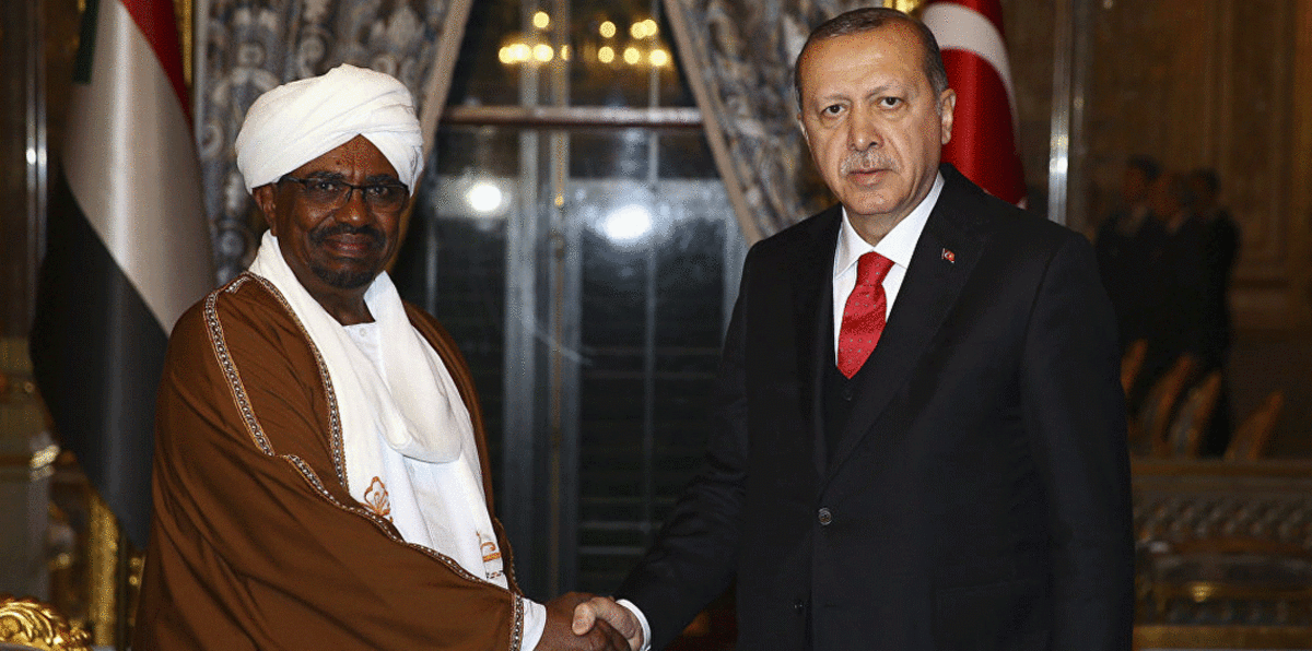 هل تستخدم تركيا "سلاح الاستثمار" للتأثير على علاقات السودان الخارجية؟