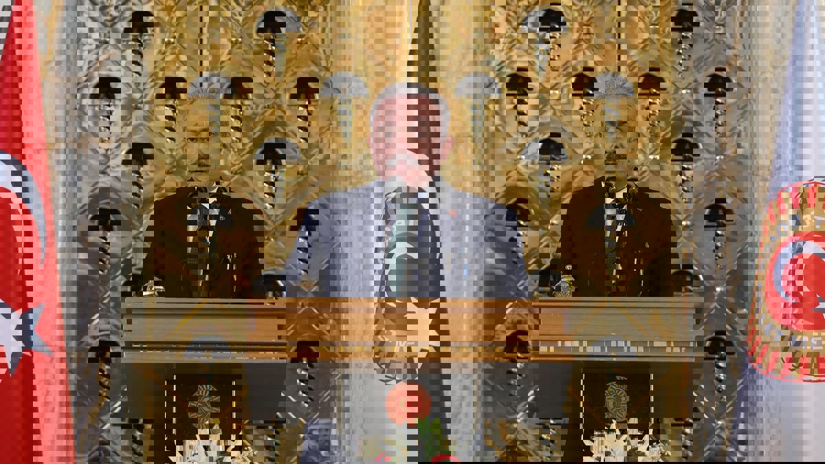 رئيس البرلمان التركي: نولي "اهتماما كبيرا" لتعزيز التعاون مع الإمارات