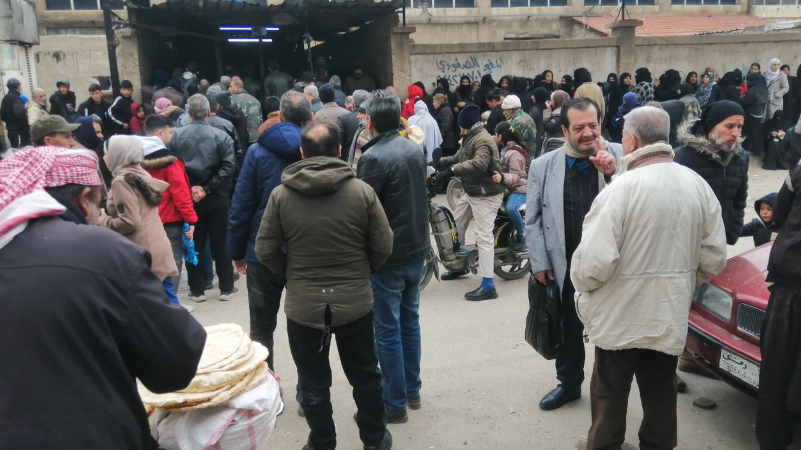 الخبز والأمن الغذائي السوري في خطر والأمم المتحدة تحذر (صور)