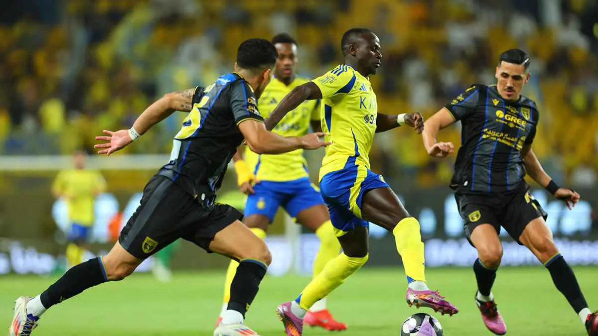 بطل إنجلترا يطلب اللعب مع النصر السعودي