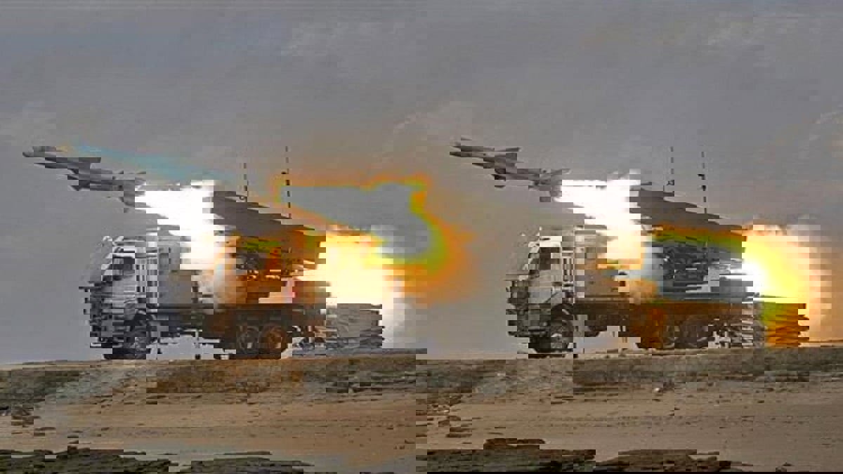 الحرس الثوري الإيراني يجري مناورات قرب الحدود مع العراق