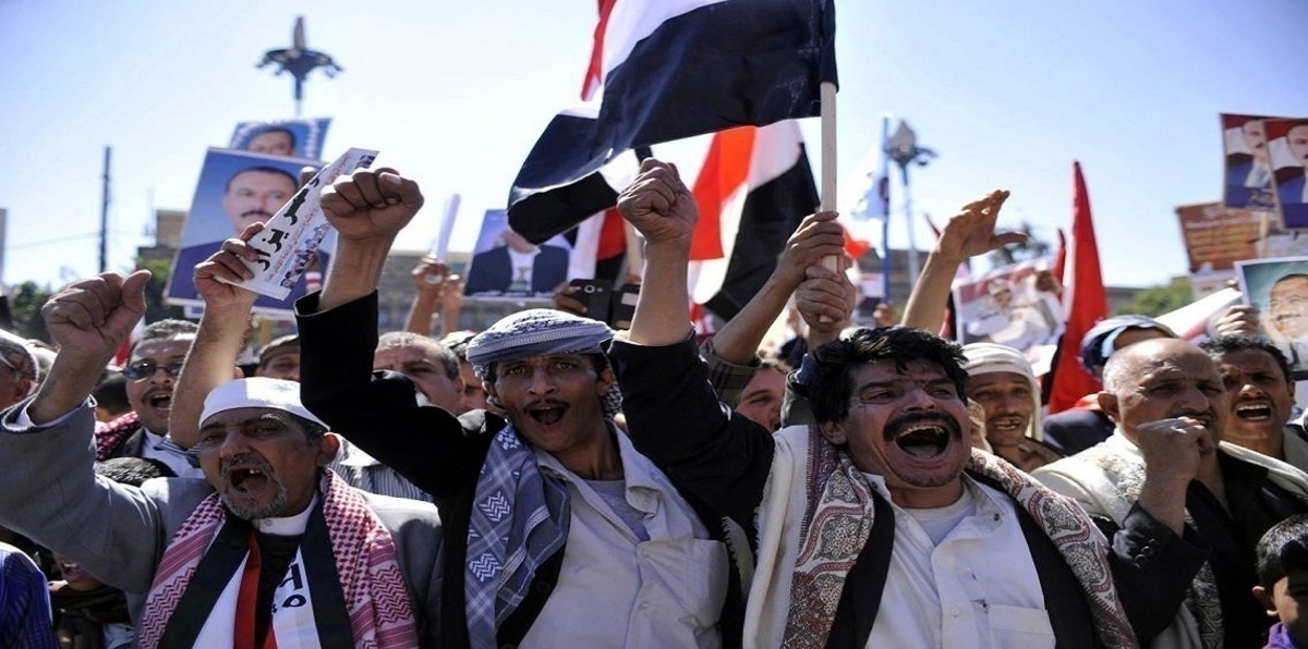 حزب المؤتمر الشعبي.. انتفاضة صنعاء تفتح صفحة جديدة بين جناحي الشرعية وصالح