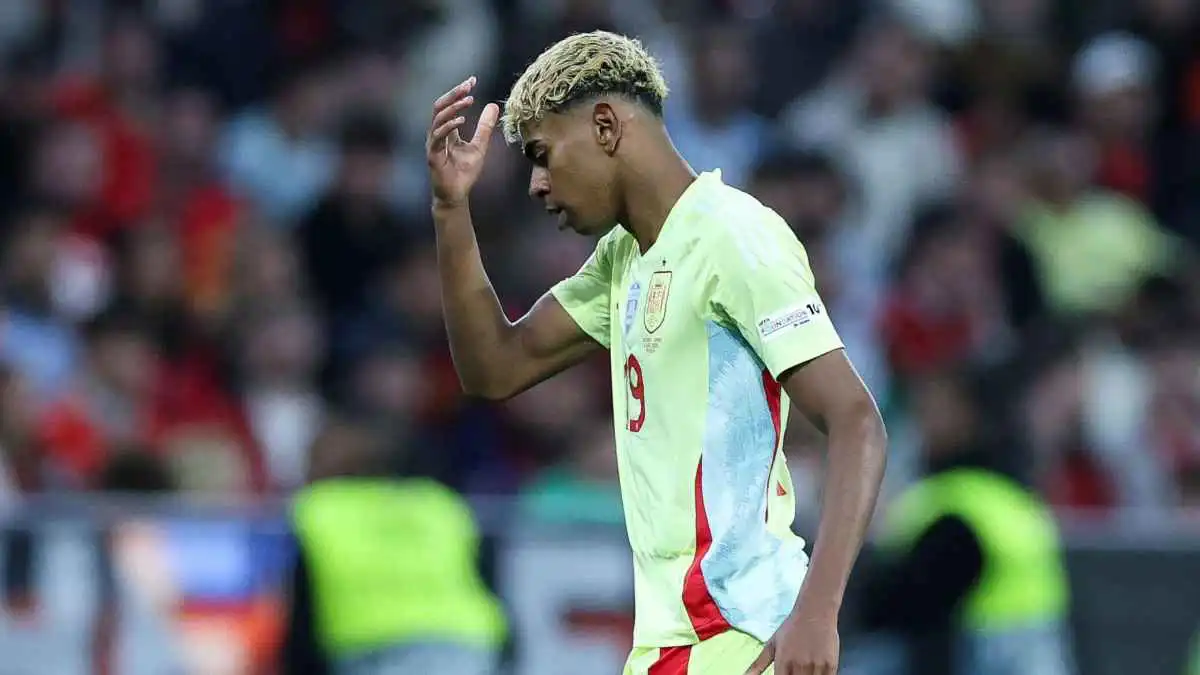 هروب أم إصابة.. صدام حاد بين برشلونة ومنتخب إسبانيا بسبب استبعاد لامين يامال