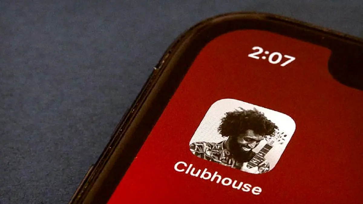 لمنافسة "كلوب هاوس".. فيسبوك تطور تطبيق تواصل بالصوت فقط