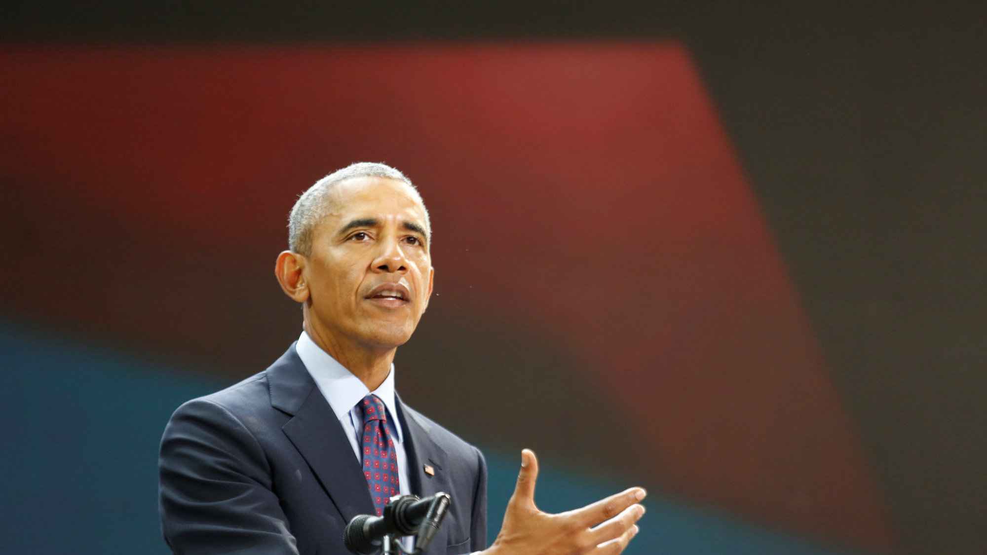 أوباما: بايدن بحاجة لإعادة النظر في ترشحه لفترة ثانية