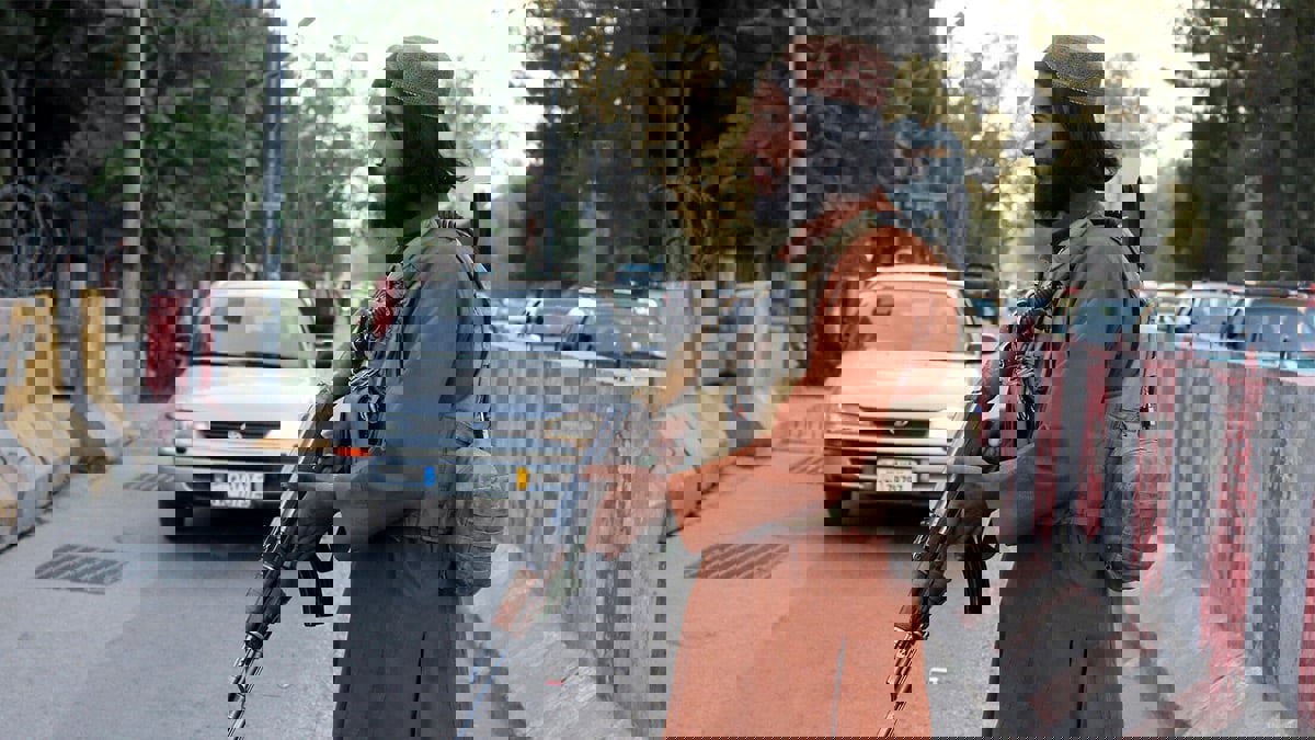 طالبان تعتدي على صحفيين بالضرب أثناء تغطية تظاهرة نسائية في كابول‎‎