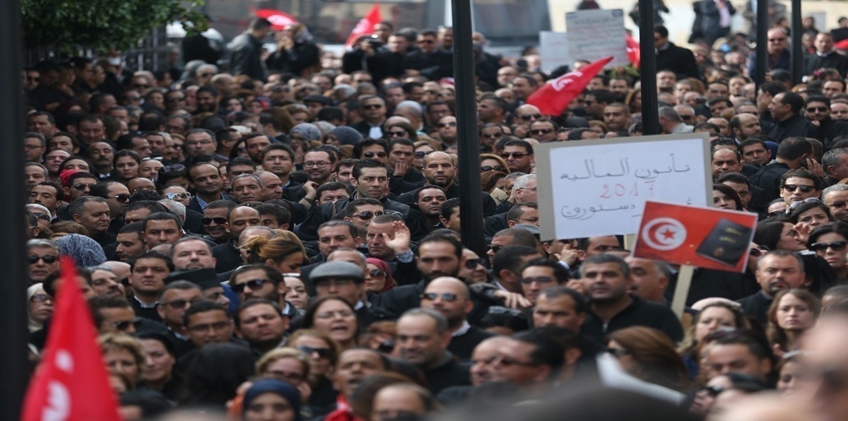 تونس.. تجدد الاحتجاجات والسلطات تفرج عن 3 معتقلين من "الجبهة الشعبية"