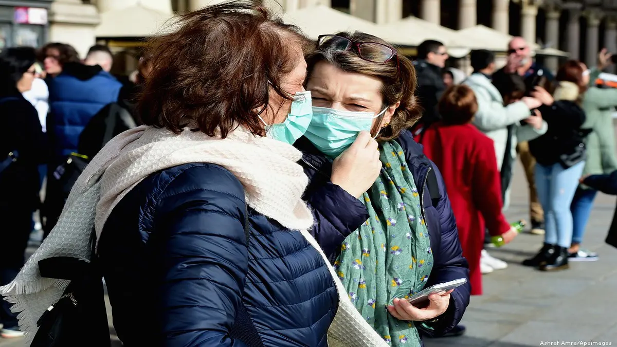 مع انحسار "كورونا".. تونس تعيد فتح الأسواق والمحال التجارية الكبرى