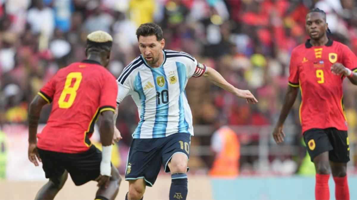 تقييم منخفض وإحصائيات كارثية.. ماذا قدم شيكو بانزا أمام ميسي؟ (صور)