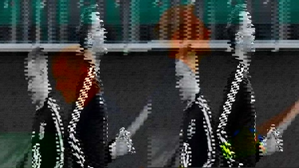 تير شتيغن يشعل الأزمة مجددًا مع نوير