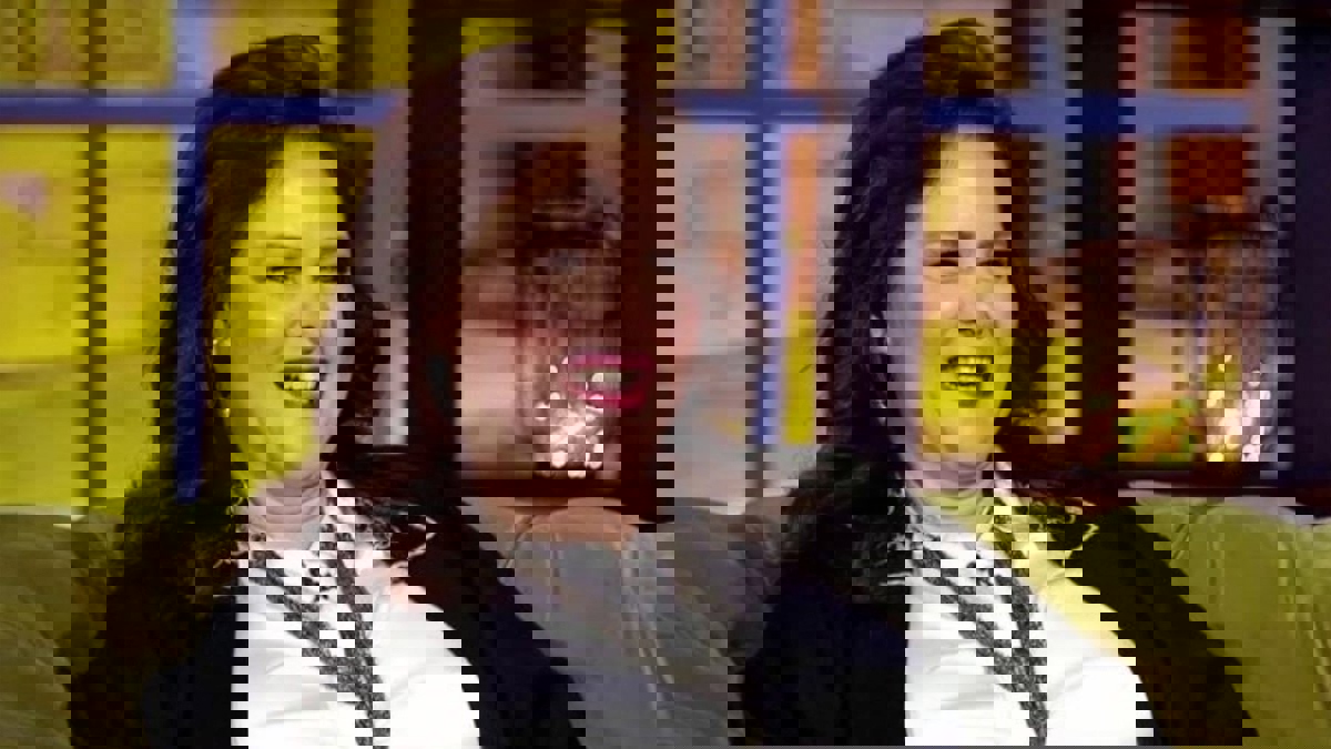 رامي رضوان يثير القلق بشأن الوضع الصحي للفنانة دلال عبدالعزيز