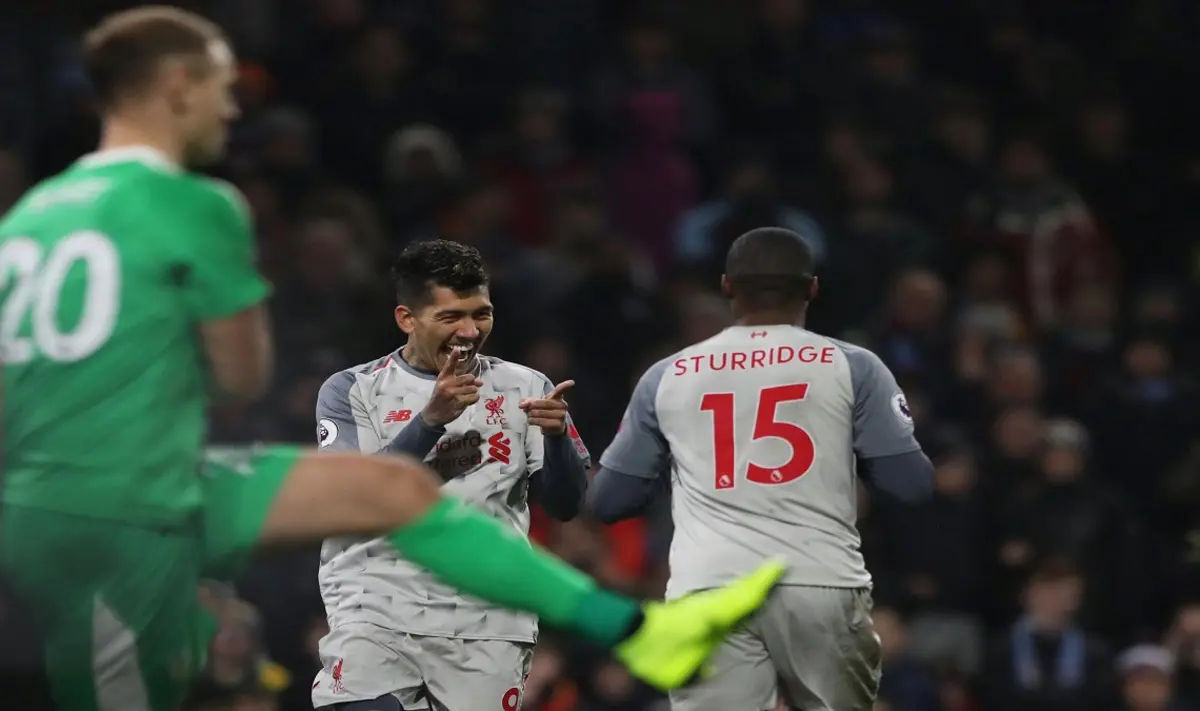 ليفربول يجتاز بيرنلي بثلاثية وتشيلسي يسقط أمام وولفرهامبتون بالدوري الإنجليزي (فيديو)