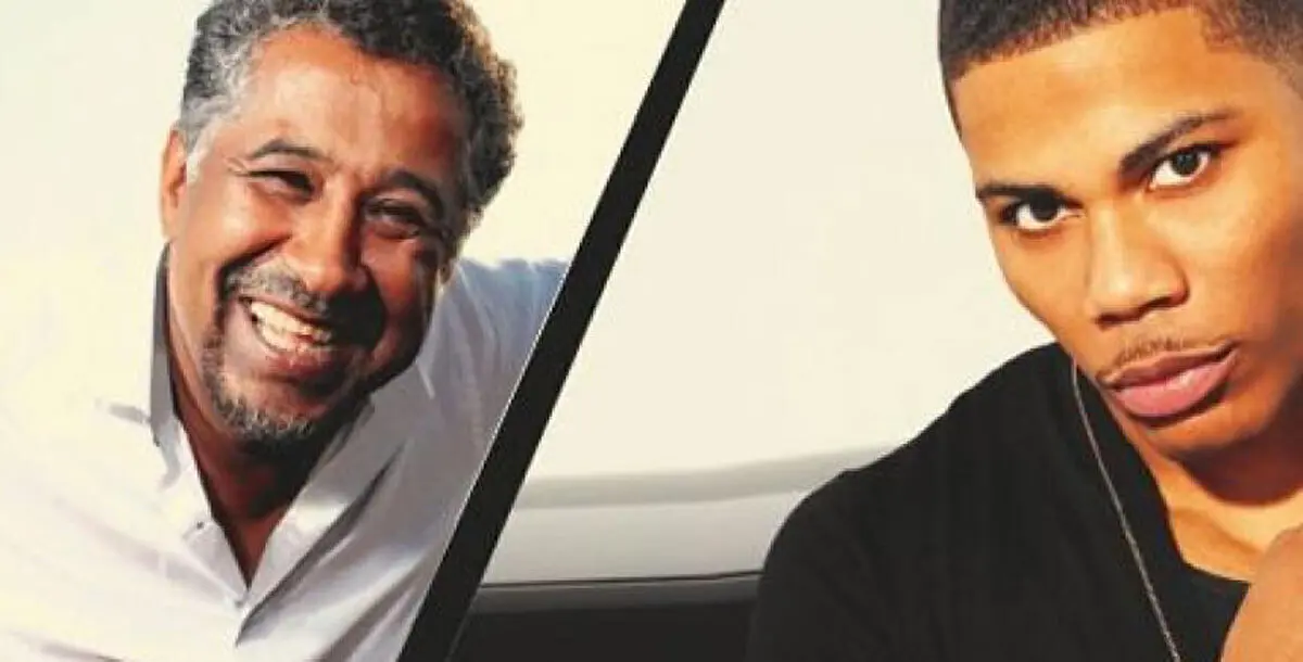 بالصور.. "الشاب خالد" يؤدي العمرة قبل إحياء حفله مع "نيللي" في السعودية