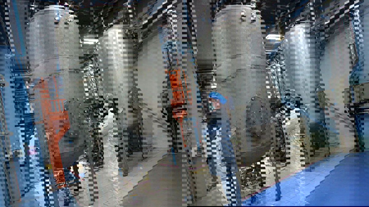 إيران تنتقد قرارًا لوكالة الطاقة الذرية وتقول إنها تعاونت معها