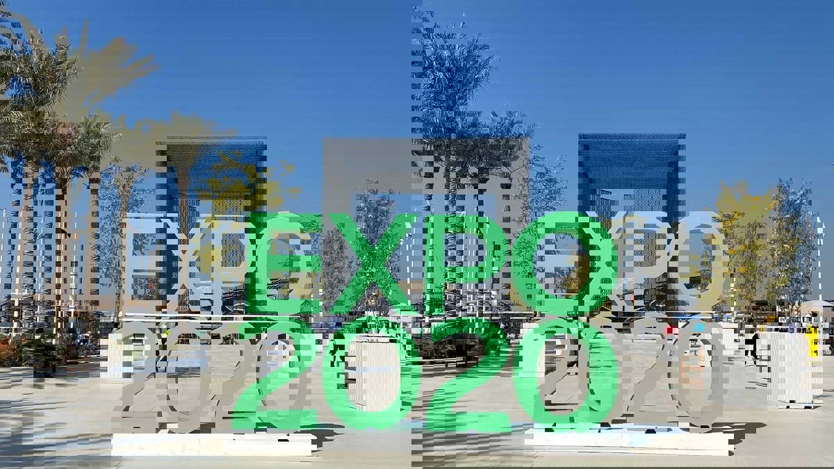 موريشيوس.. الدولة الجنة تتيح لزوار إكسبو دبي ركوب الأمواج (صور وفيديو)