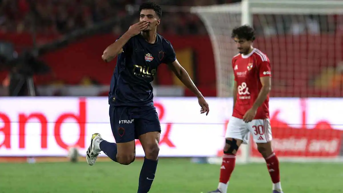 هل رفض حسام عبد المجيد تمديد عقده مع الزمالك؟