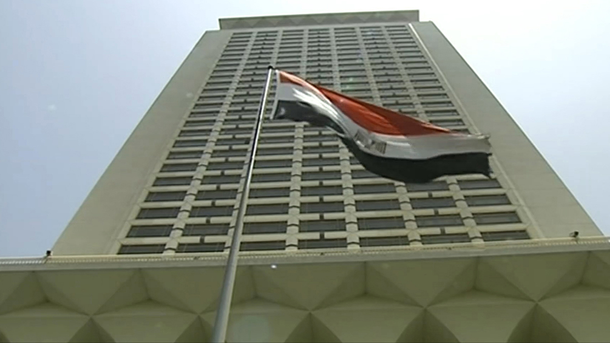 النواب الليبي يرحب وحكومة الوفاق تندد ببيان للخارجية المصرية