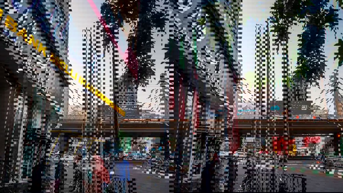 إلغاء رخصة تشغيل أكبر بنك إيراني في العراق