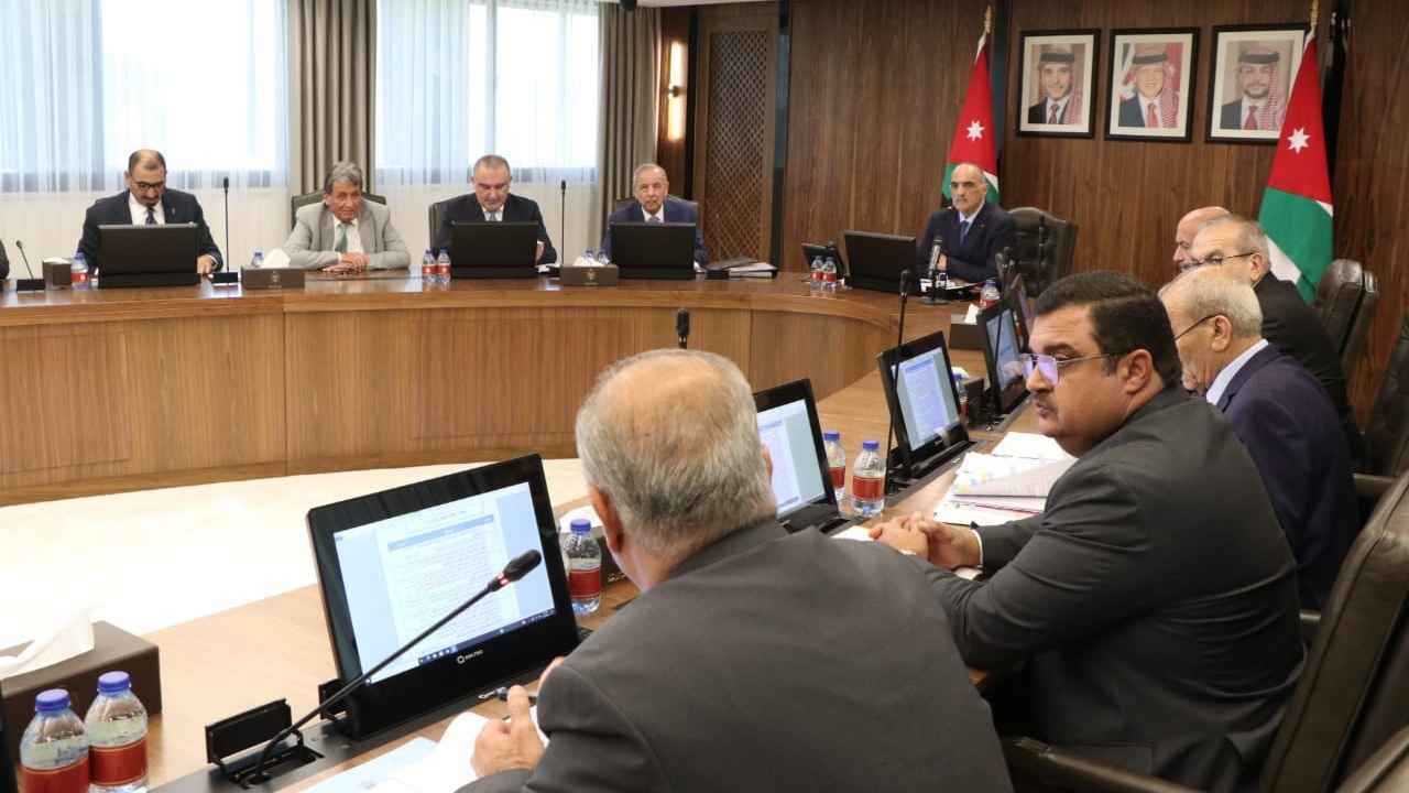 نظام جديد للموارد البشرية يثير استياء واسعا في الأردن