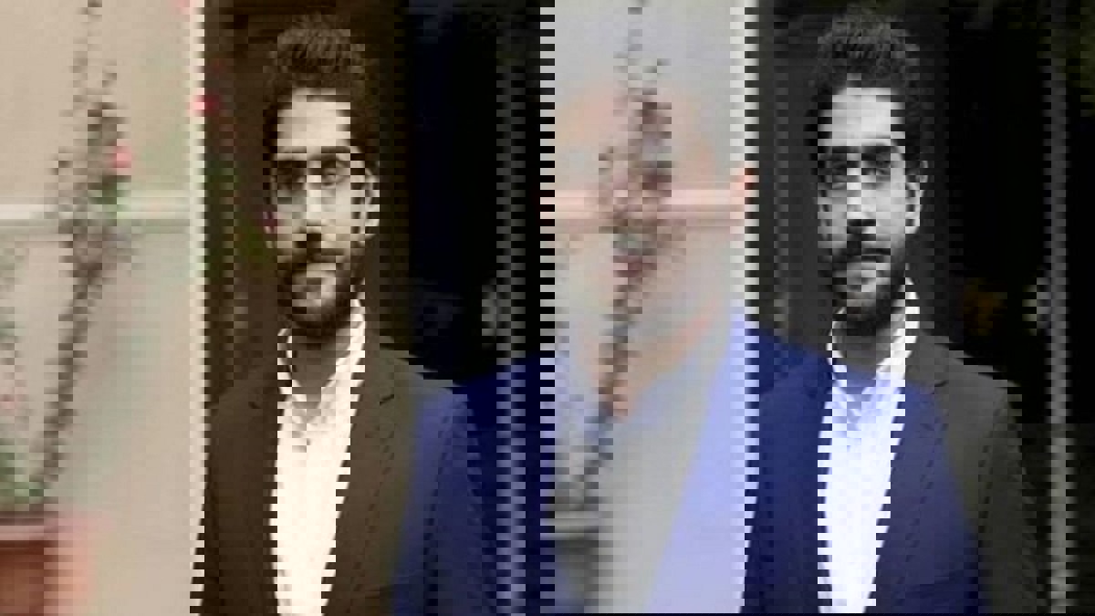 أول من دفن عبدالله محمد مرسي بجوار قبر والده