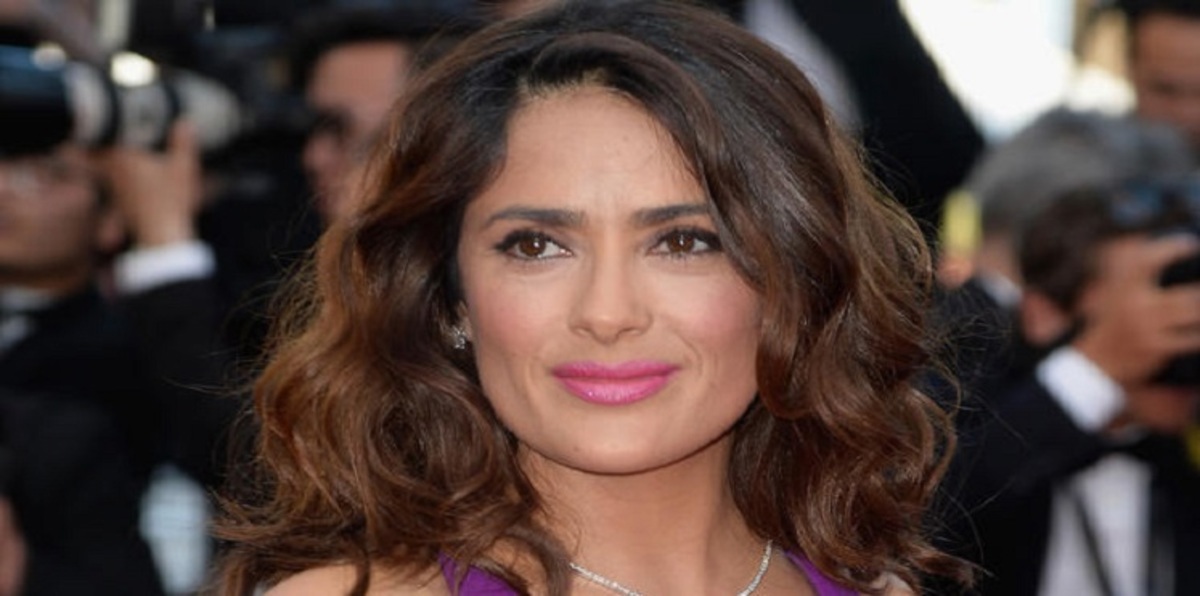 سلمى حايك تراقص النقانق في فيلمها الجديد (صور)