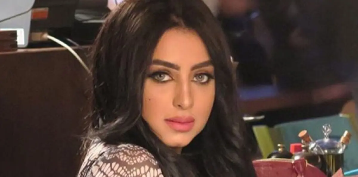 بالفيديو.. المهرة البحرينية تتلقى أول هدية بعد عادل المسلم