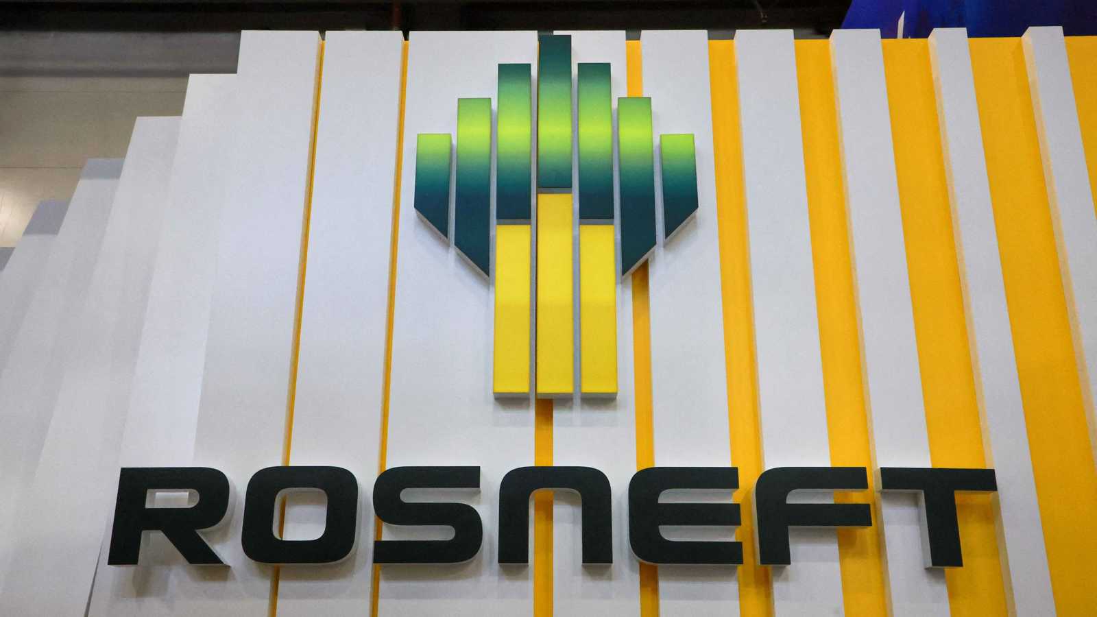 ألمانيا تؤكد استثناء شركة "روسنفت" من العقوبات الأمريكية على روسيا