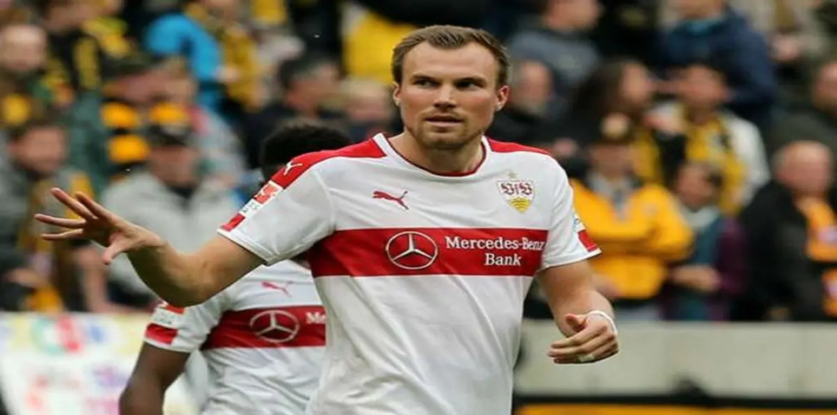 لاعب ألمانيا السابق يرقد بالمستشفى بعد إصابته في مشاجرة