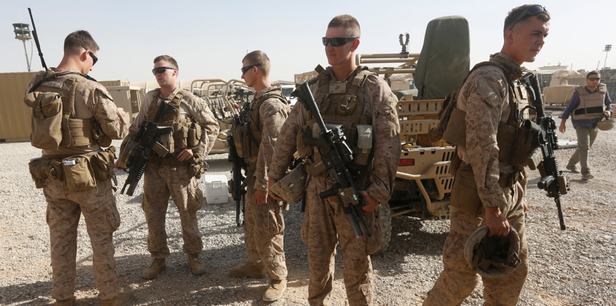 دبلوماسي أفغاني: الأمريكيون باقون في أفغانستان ما بقي النفط والمخدرات