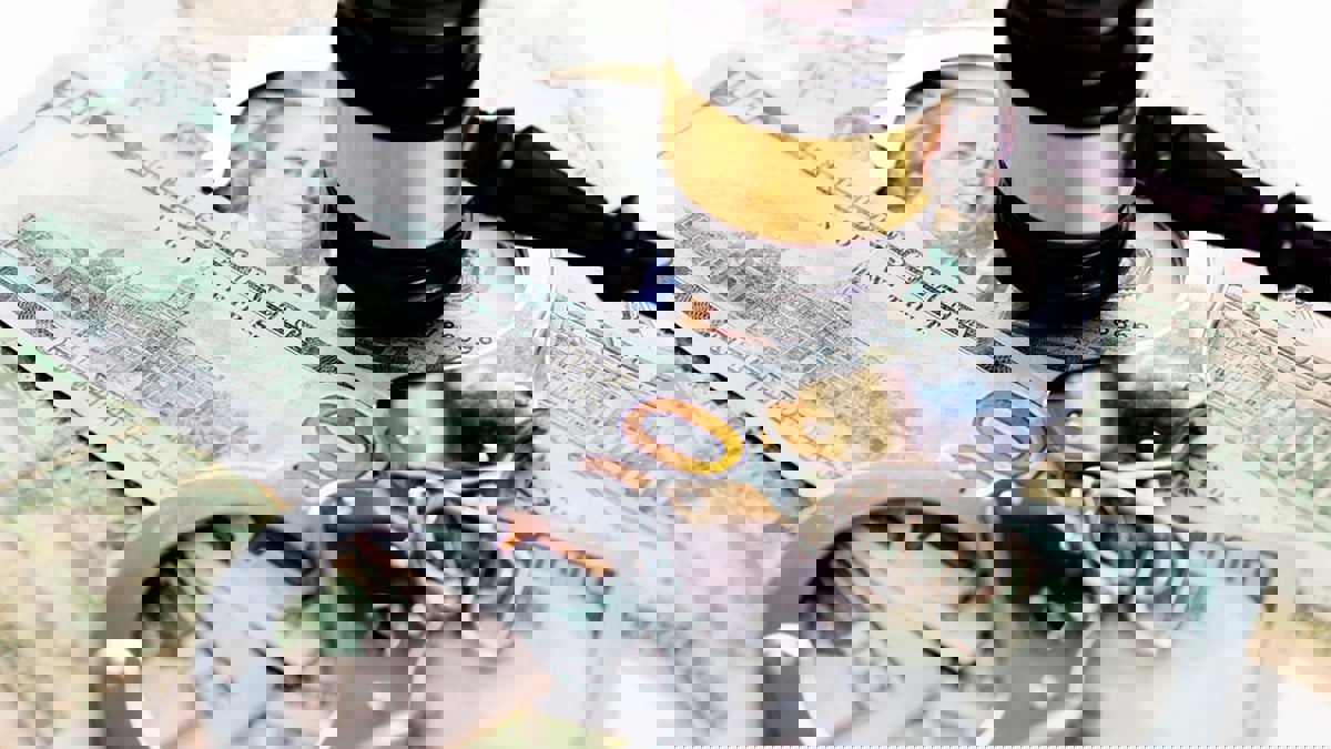 الكويت.. حساب يكشف عن أسماء مشاهير ستتم إحالتهم لـ"نيابة الأموال"