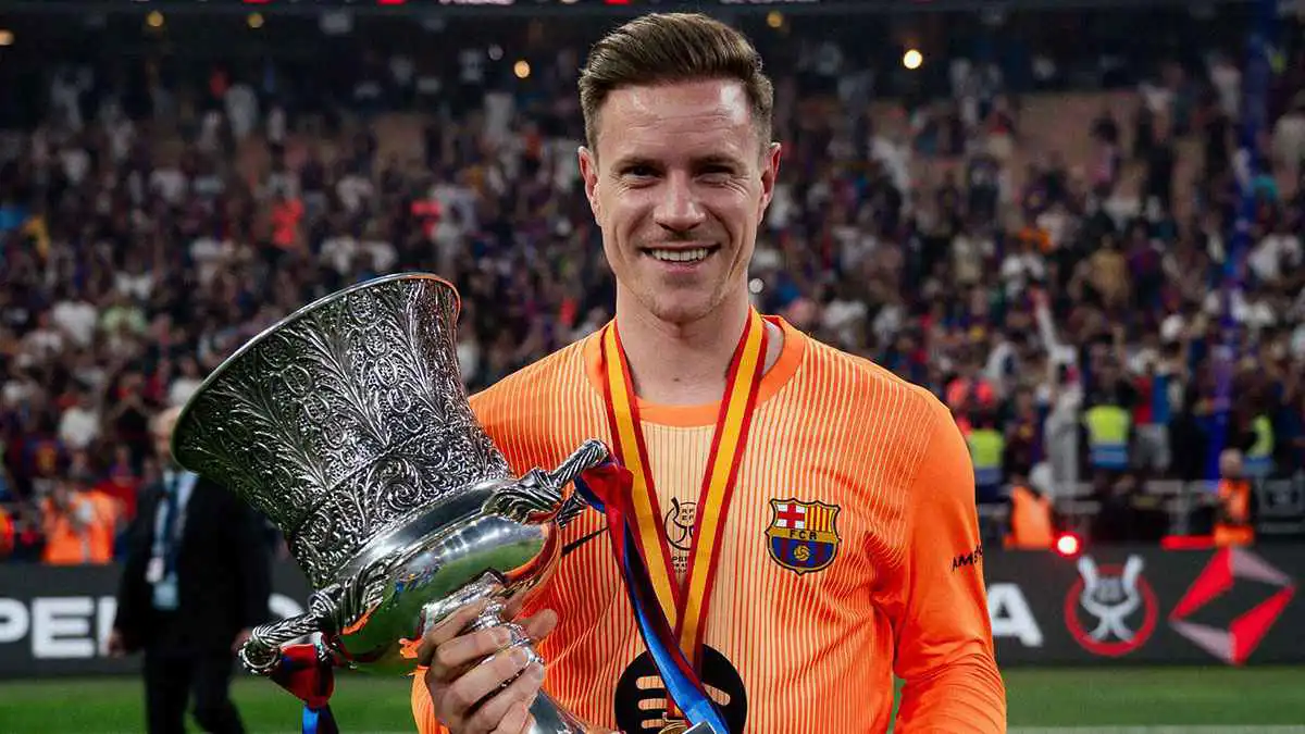 السقوط المدوي.. 5 أسباب حوّلت تير شتيغن من المنقذ إلى المطرود