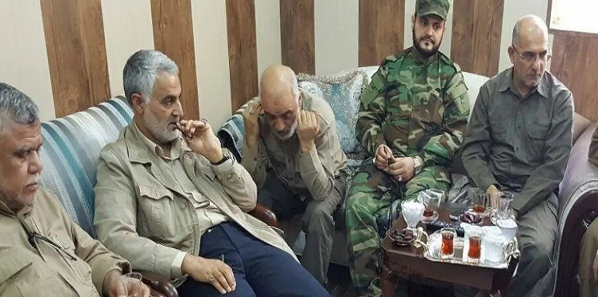 ‫أفراد الحشد الشعبي في الفلوجة يتحدثون الفارسية ويرفعون صور الخميني‎