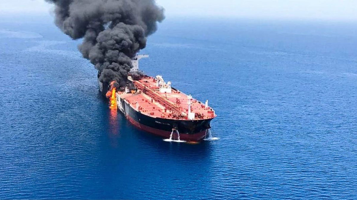 إنقاذ جميع طاقم ناقلة النفط اليابانية التي تعرضت لهجوم في خليج عُمان