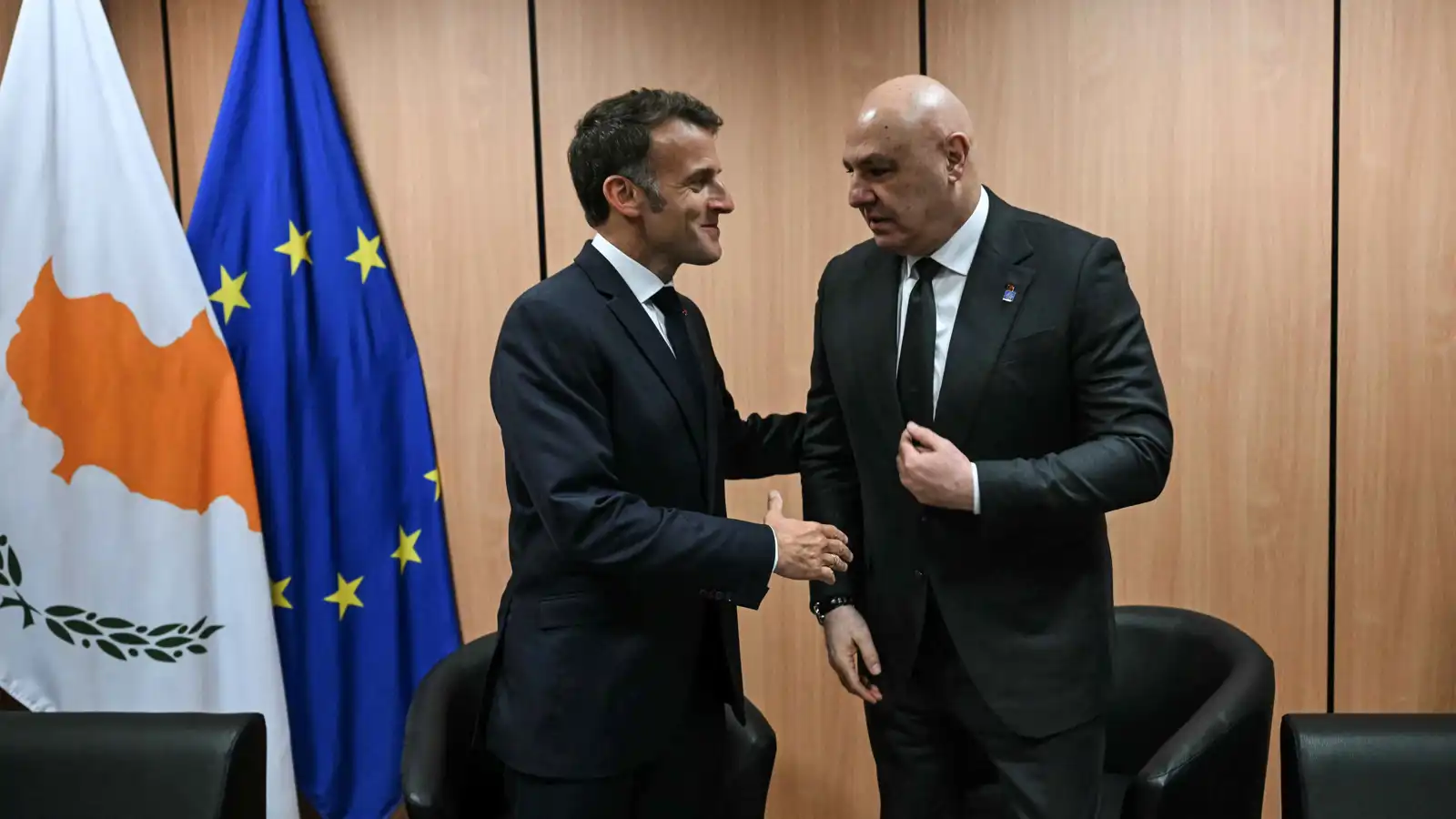 خبير فرنسي: التاريخ يهدد مفاوضات لبنان وإسرائيل الحالية