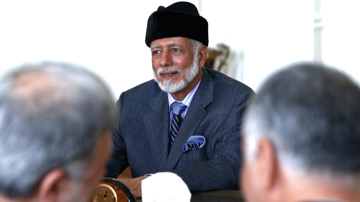 بن علوي: سلطنة عمان وإيران تتعاونان في تنظيم حركة المرور بمضيق هرمز