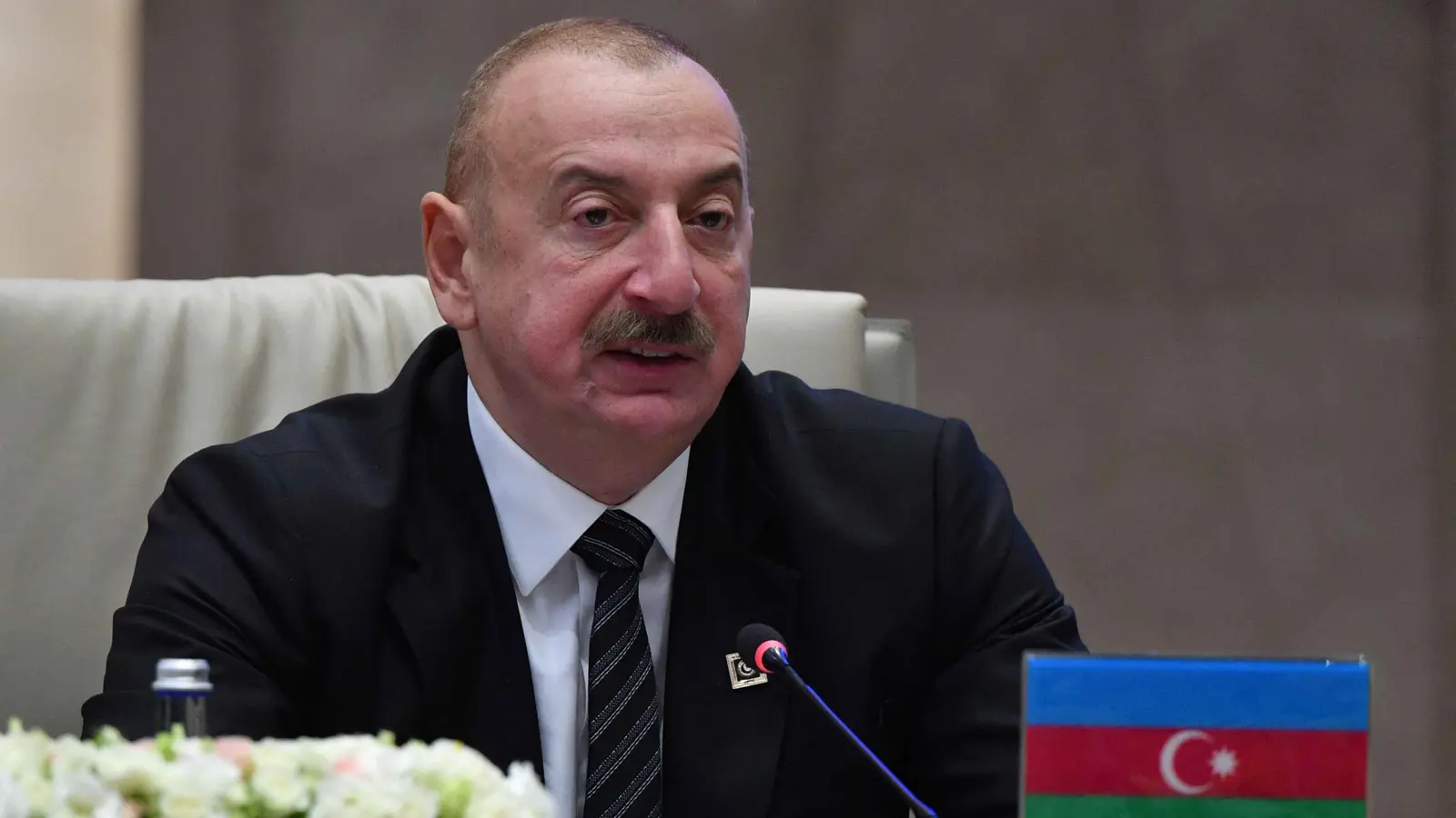 أذربيجان تستدعي القائم بأعمال سفارة إيران بسبب "حملة ممنهجة" ضد رئيسها