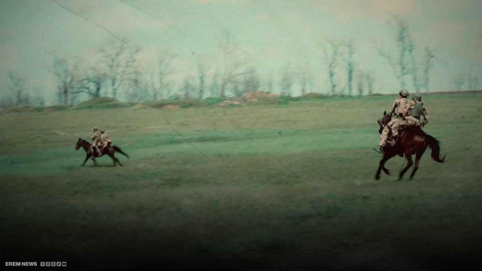 بعد الدراجات.. جنود روس يتدربون على الأحصنة (فيديو إرم)