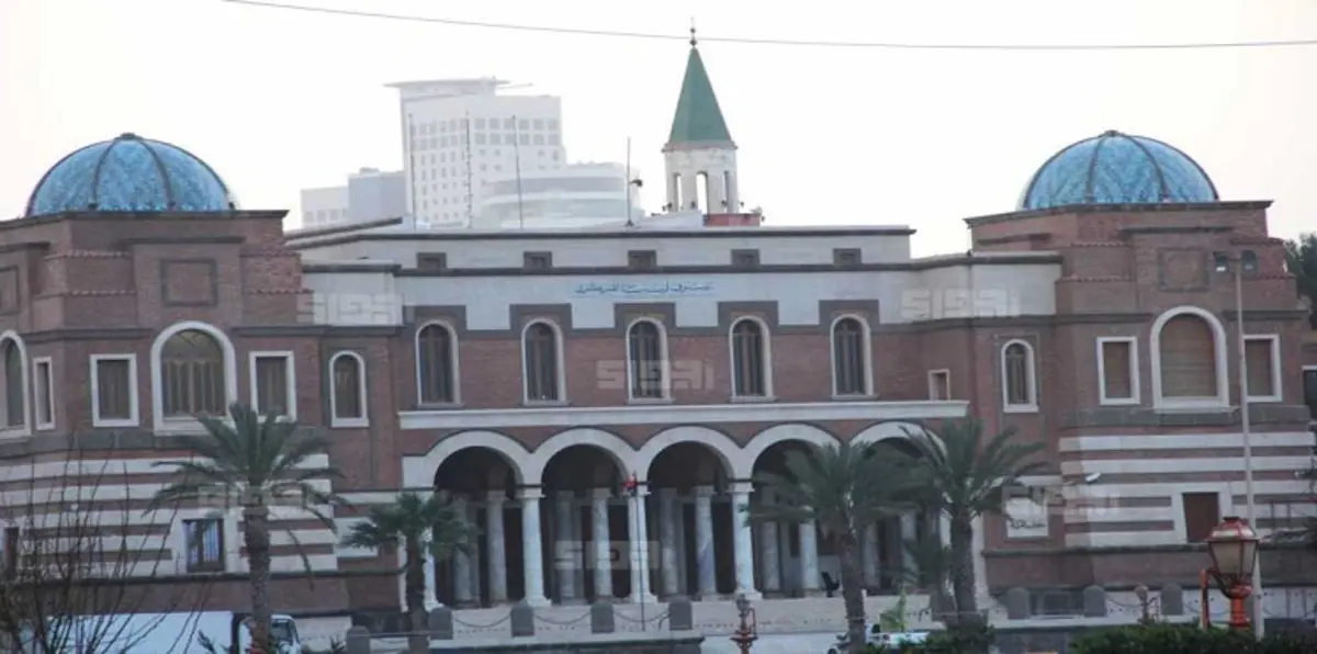 هل ينجح البرلمان في إزاحة محافظ مصرف ليبيا المركزي الصديق الكبير؟