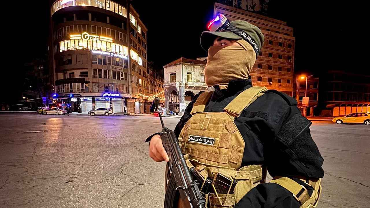 المرصد السوري: مسلح يهاجم كنيسة في حمص بـ"قنبلة"