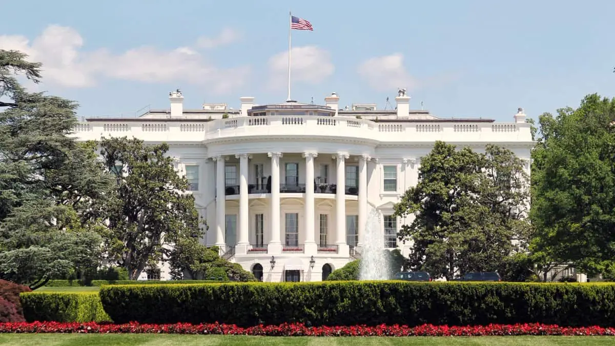 مستشارة ترامب للشؤون التجارية تغادر البيت الأبيض