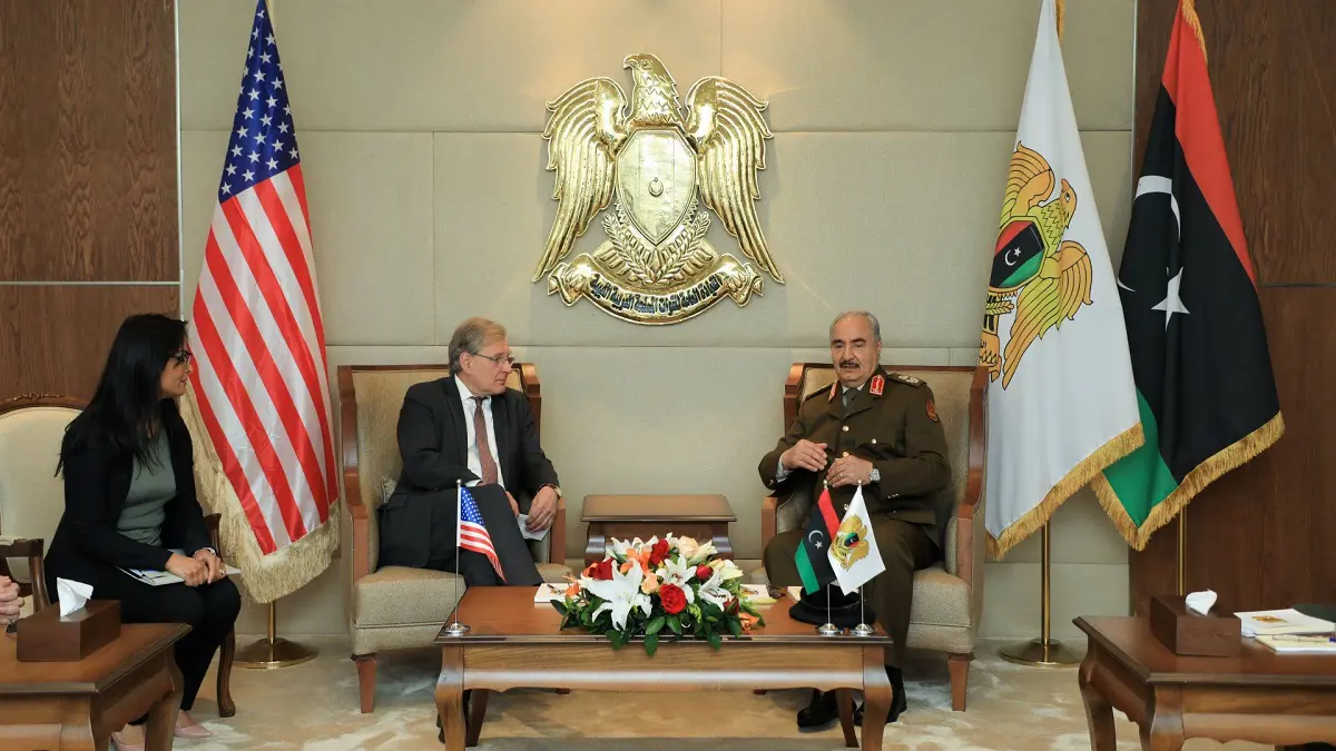  حفتر يستقبل السفير الأمريكي لدى ليبيا في بنغازي