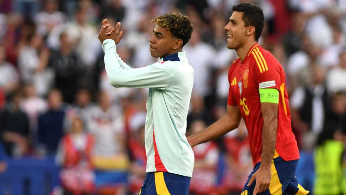 تصريح يرعب نجم برشلونة.. رودري يصدم لامين يامال