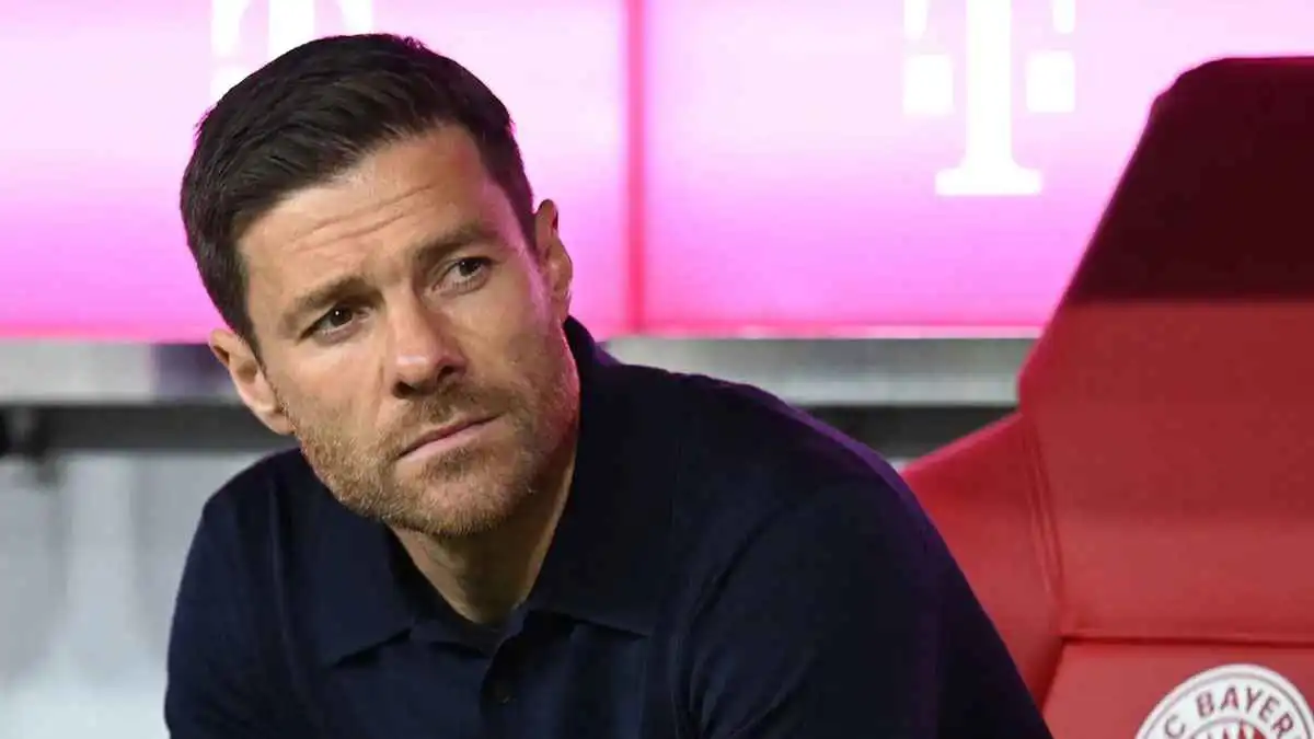 قبل فوات الأوان.. 4 أسباب تجعل تشابي ألونسو الخيار الوحيد لترميم حطام ليفربول