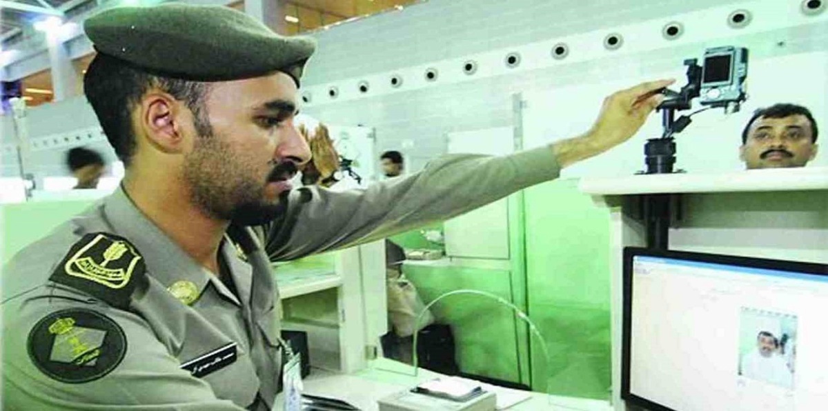 السعودية تقلص صلاحية تأشيرة العمل في القطاع الخاص