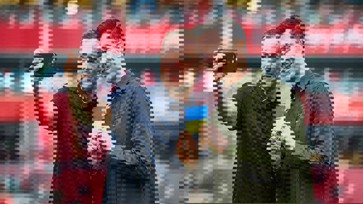 ليفاندوفسكي يعلق على ارتداء شارة الأوكراني شيفتشنكو في كأس العالم 2022