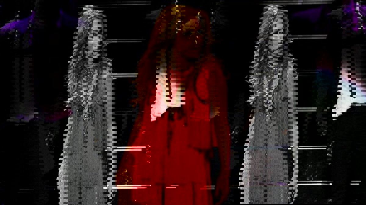 8 إطلالات ساخنة.. جنيفر لوبيز تقدم عرضًا مبهرًا في مصر ‎