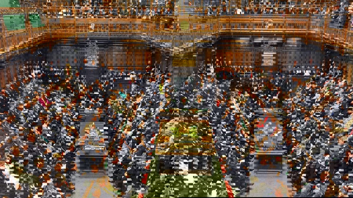 تعليق أعمال البرلمان البريطاني سيبدأ مساء اليوم