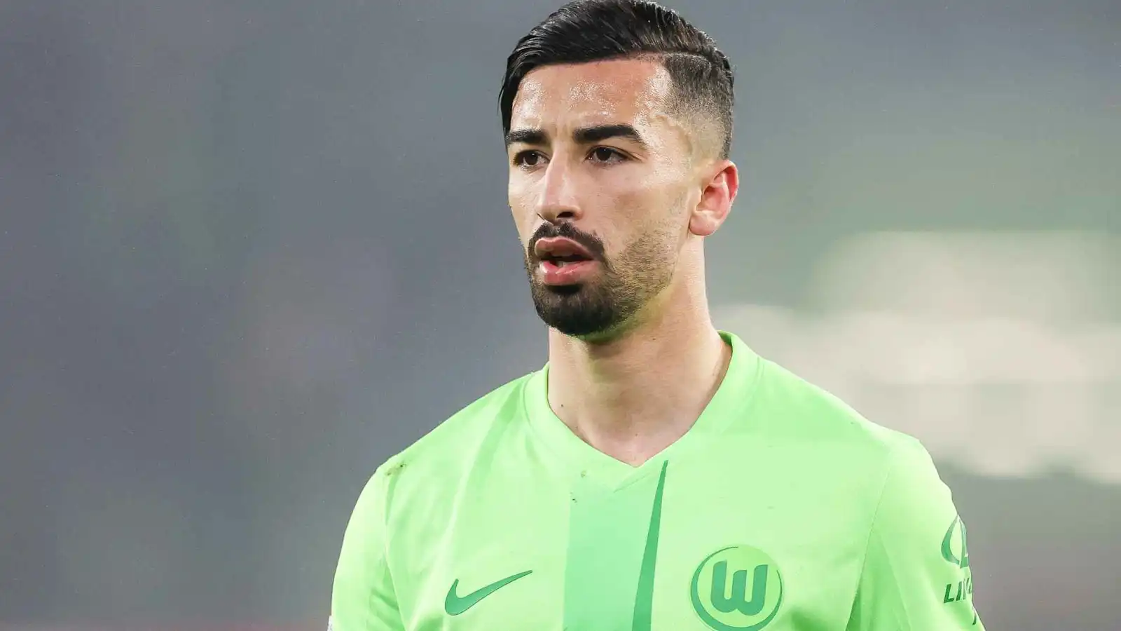 ليفربول ينقض على نجم عربي جديد