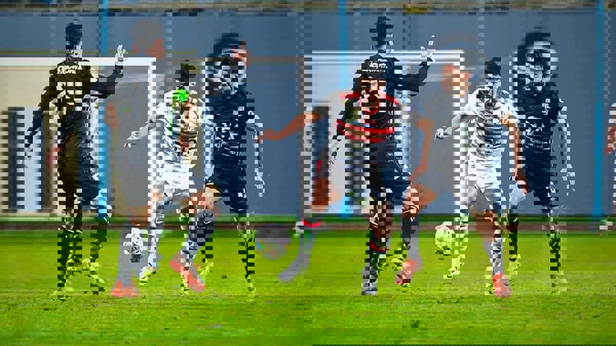 غضب في الزمالك بسبب البنود الغريبة في عقد زياد كمال 