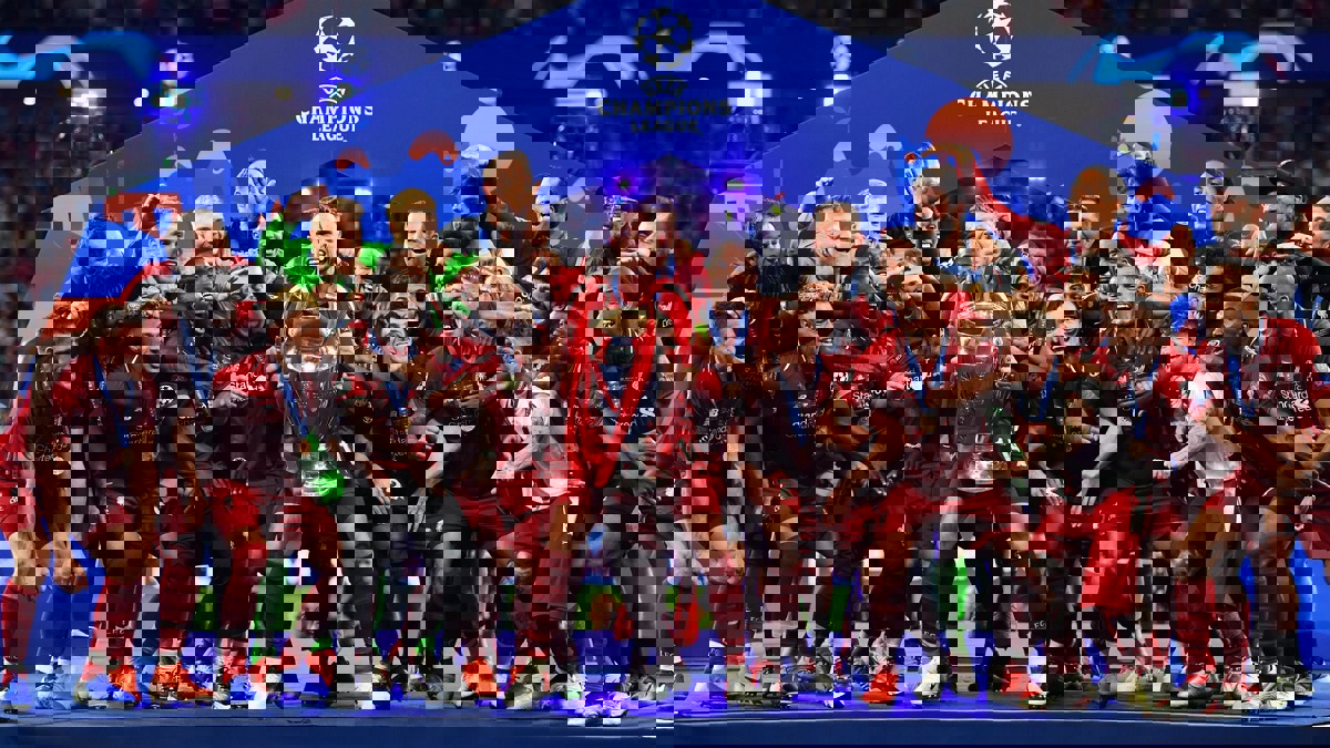 ما أكثر نادٍ حقق عائدات مالية من دوري أبطال أوروبا منذ انطلاق نسخته الحديثة؟‎ (صورة)